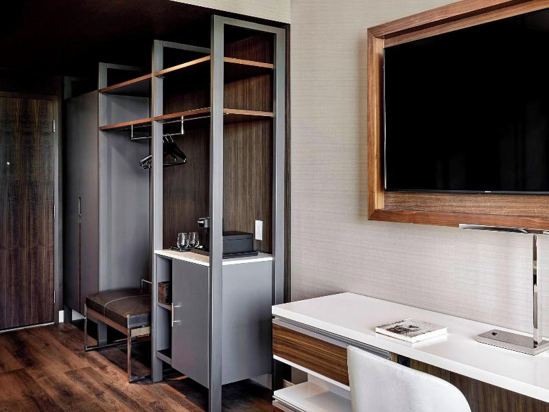 Marriott Irvine Spectrum image