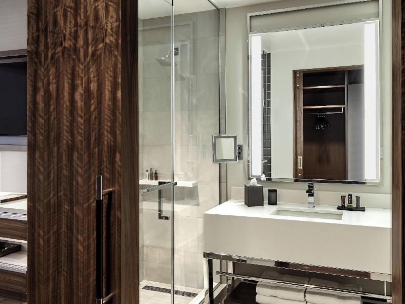 Marriott Irvine Spectrum image
