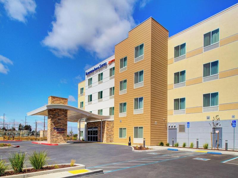 Fairfield Inn & Suites Hollister image