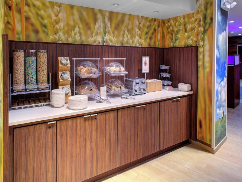 Fairfield Inn & Suites Hollister image