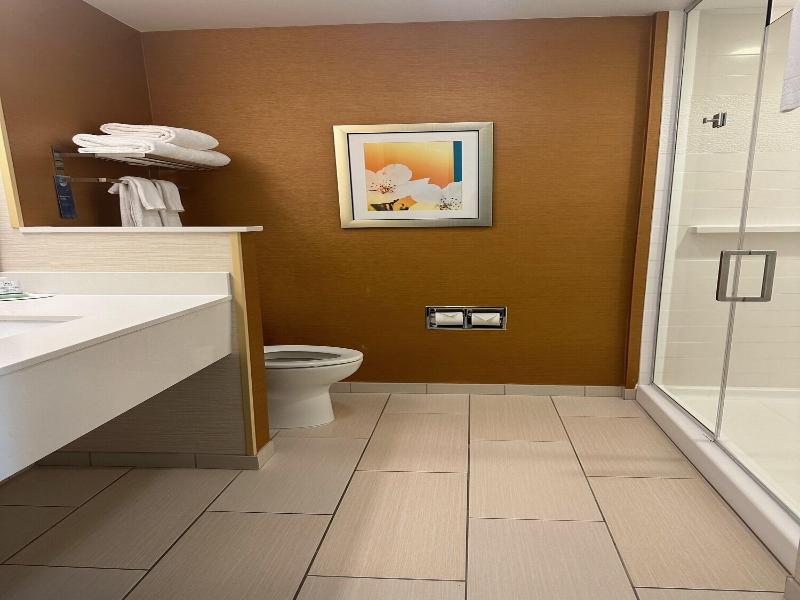 Fairfield Inn & Suites Hollister image