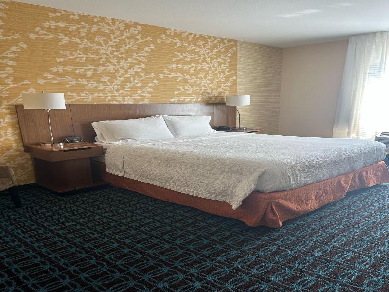 Fairfield Inn & Suites Hollister image