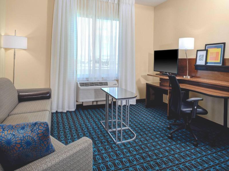 Fairfield Inn & Suites Hollister image