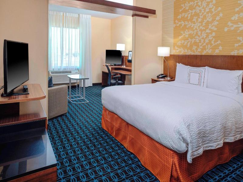Fairfield Inn & Suites Hollister image