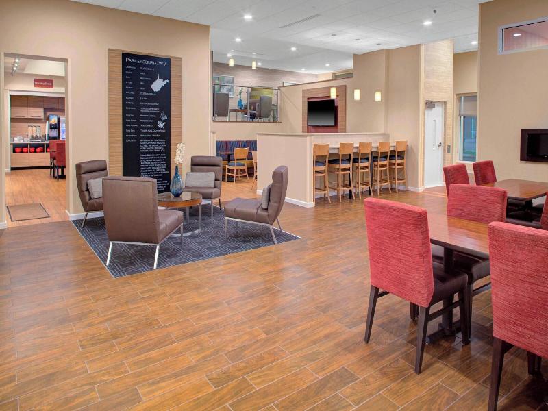 TownePlace Suites Parkersburg image