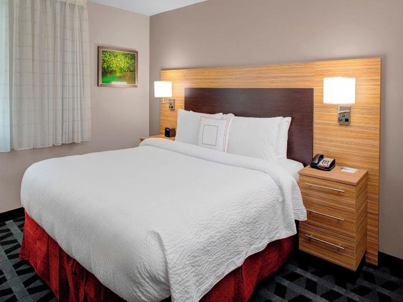 TownePlace Suites Parkersburg image