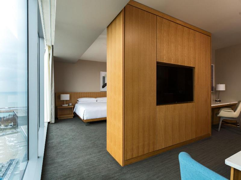 Marriott Marquis Chicago image