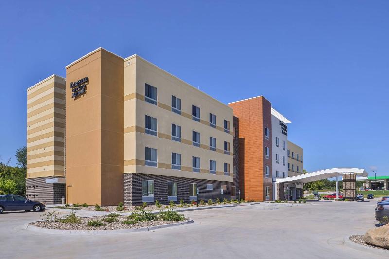 Fairfield Inn & Suites St. Joseph image