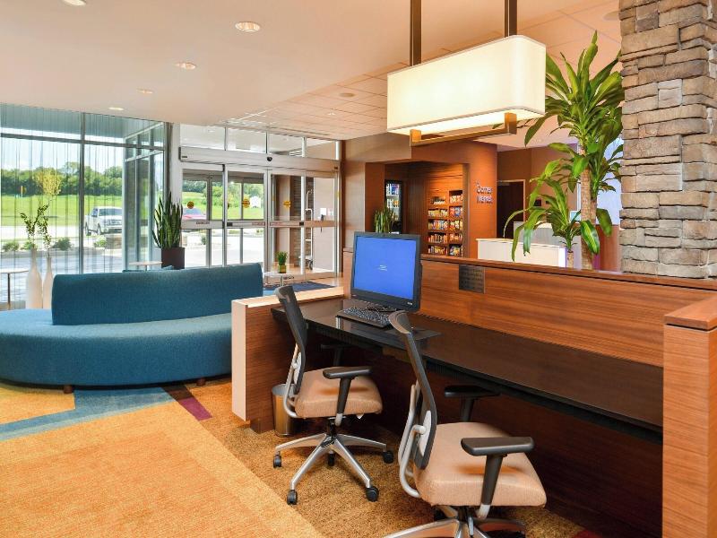 Fairfield Inn & Suites St. Joseph image