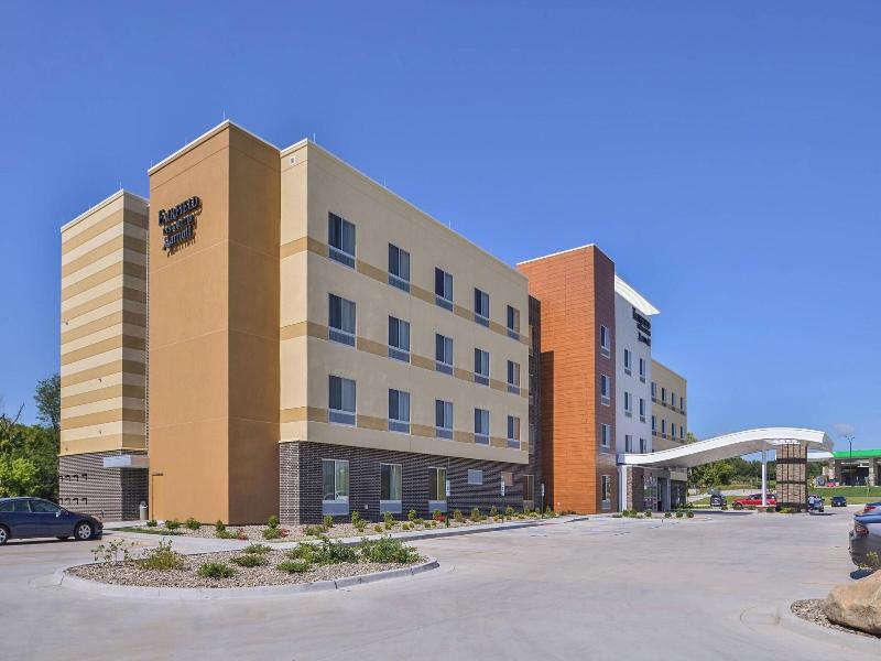Fairfield Inn & Suites St. Joseph image