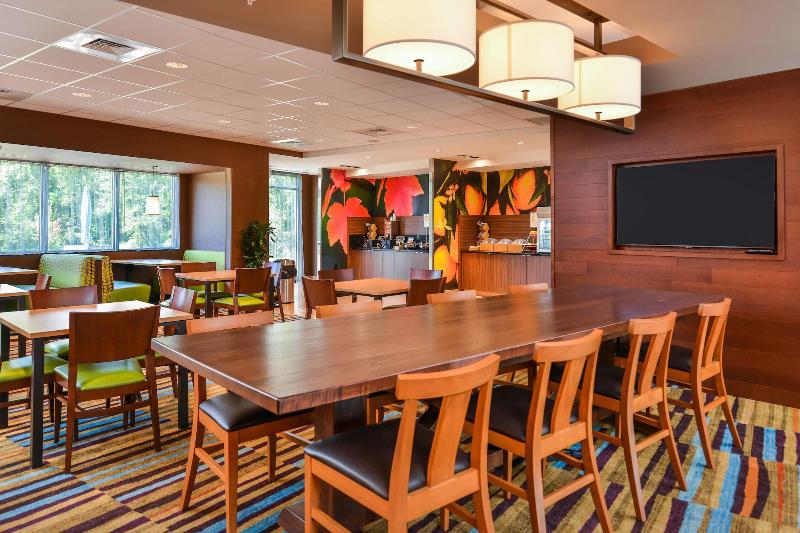 Fairfield Inn & Suites St. Joseph image