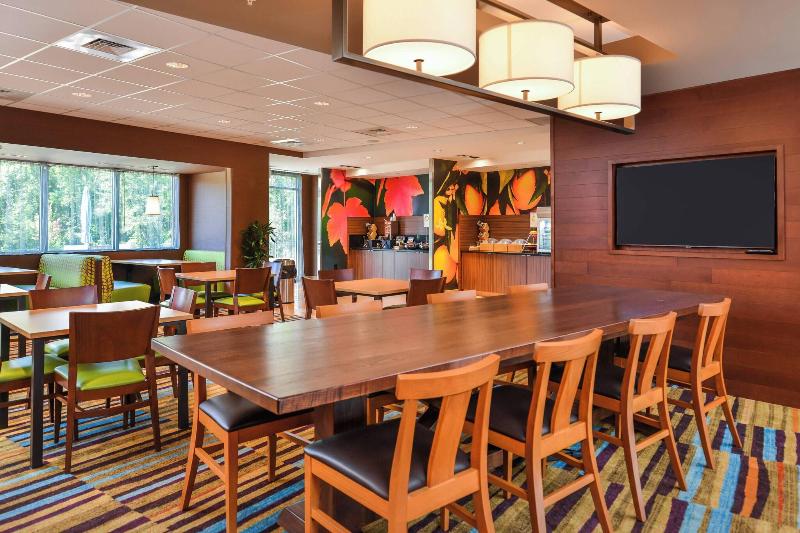 Fairfield Inn & Suites St. Joseph image
