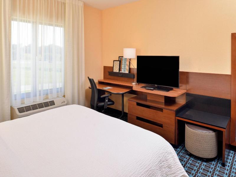 Fairfield Inn & Suites St. Joseph image