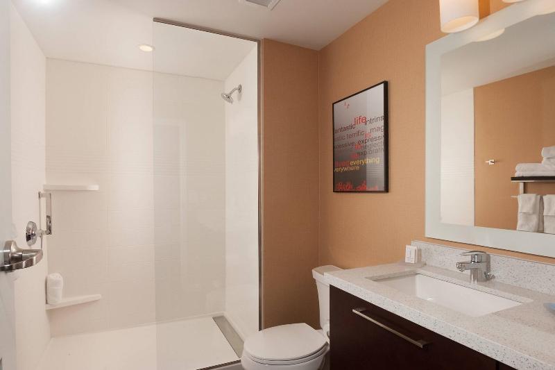 TownePlace Suites Charleston Airport/Convention C image