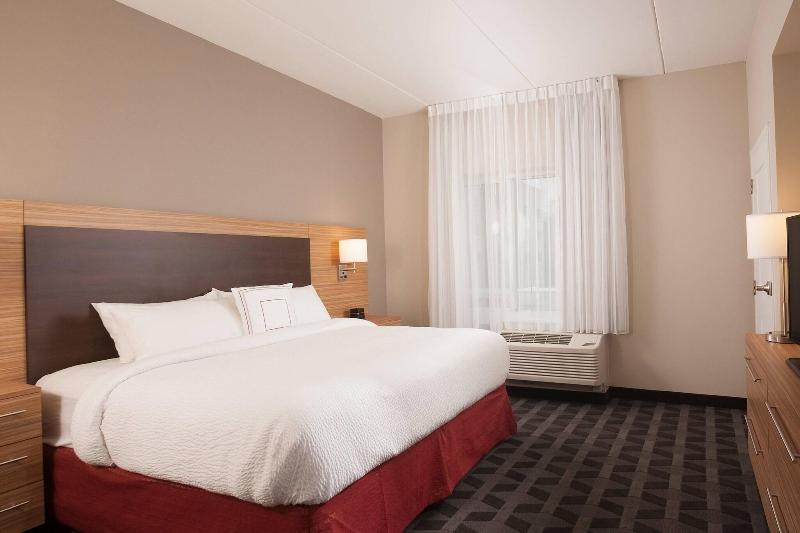 TownePlace Suites Charleston Airport/Convention C image