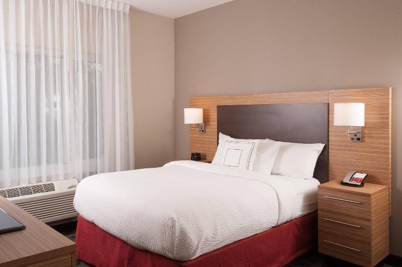 TownePlace Suites Charleston Airport/Convention C image