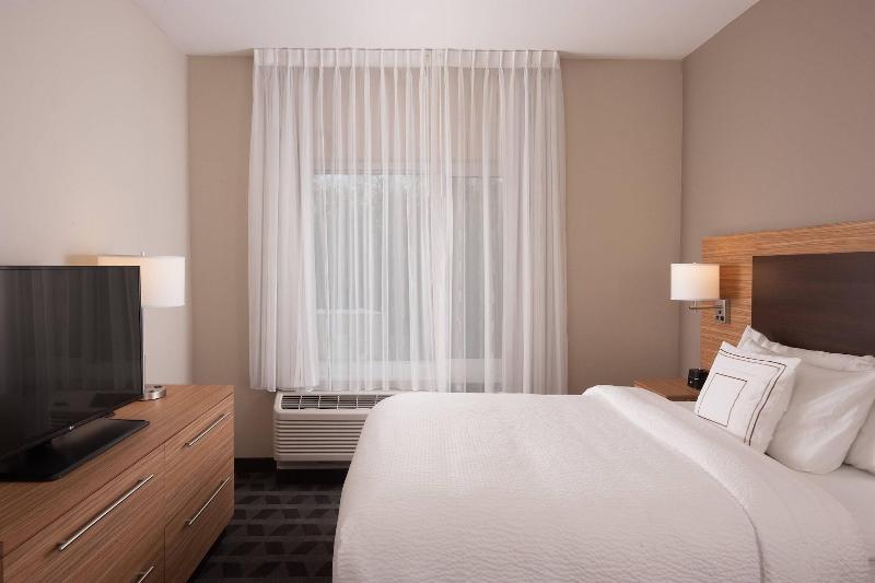 TownePlace Suites Charleston Airport/Convention C image