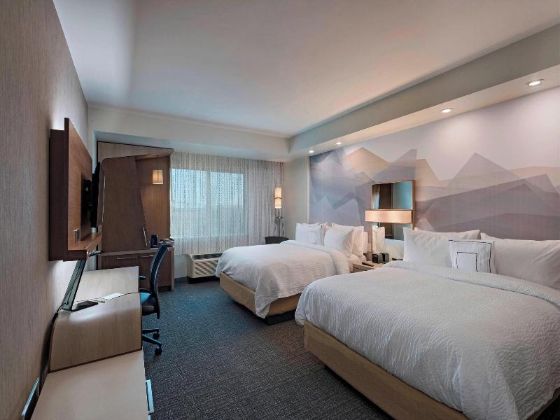 Courtyard Houston Sugar Land/Lake Pointe image