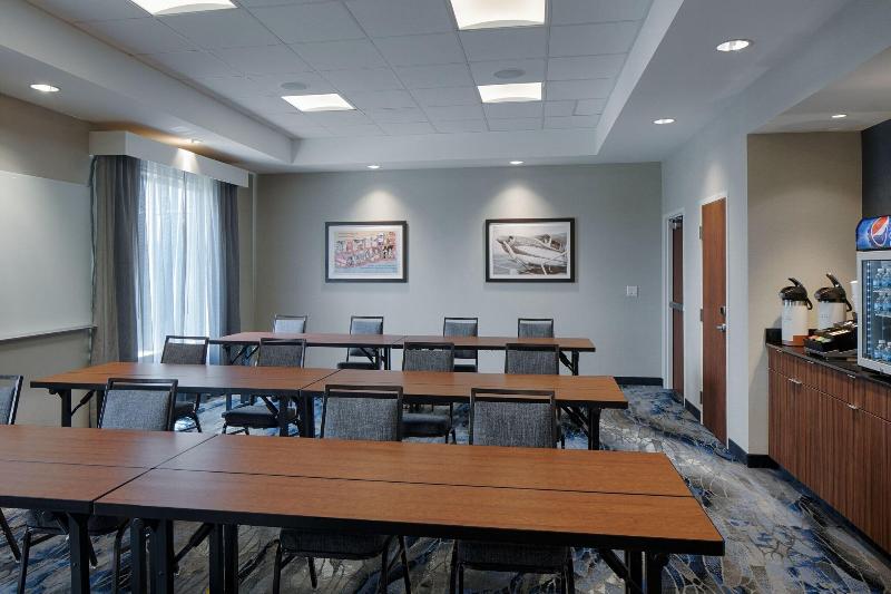 Fairfield Inn & Suites Columbus Airport image