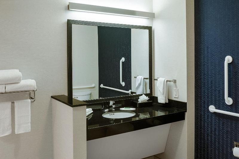 Fairfield Inn & Suites Columbus Airport image