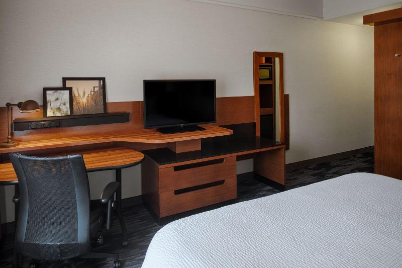 Fairfield Inn & Suites Columbus Airport image