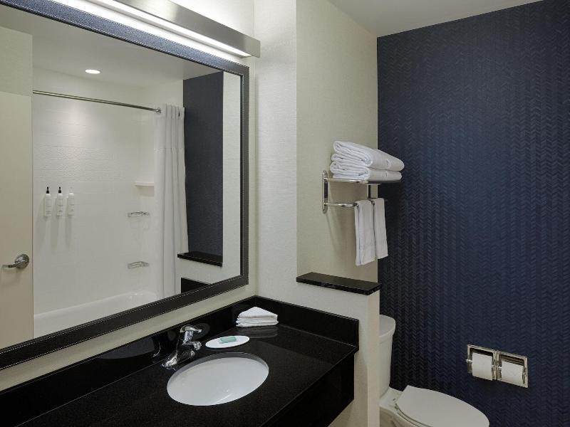 Fairfield Inn & Suites Columbus Airport image