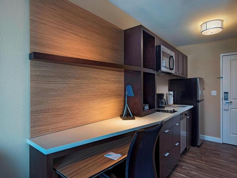 Room, 1 Bedroom (Mobility/Hearing Access, Roll-in Shwr) (1 King Bed and 1 Double Sofa Bed)
