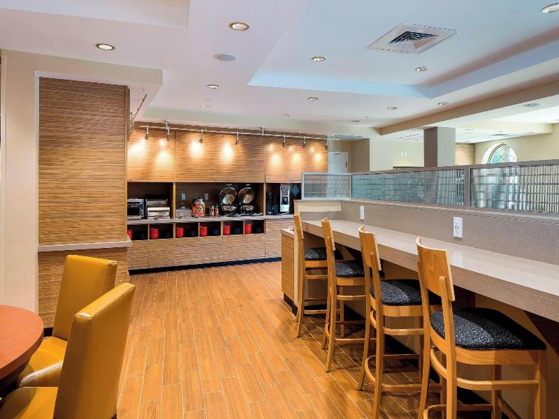 TownePlace Suites Fort Myers Estero image