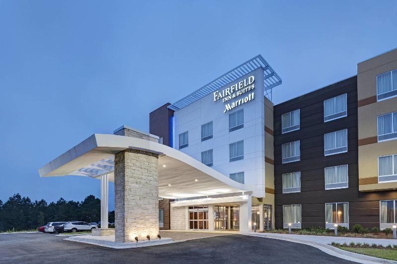 Fairfield Inn & Suites Dublin image