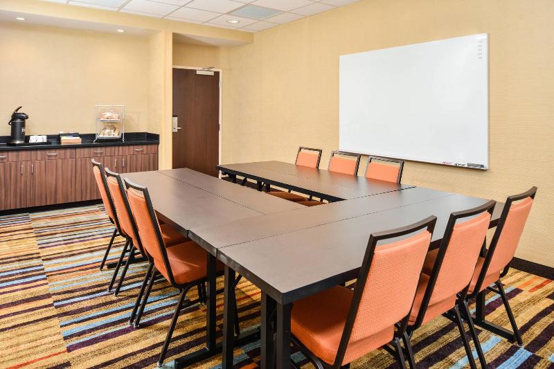 Fairfield Inn & Suites Warrensburg image