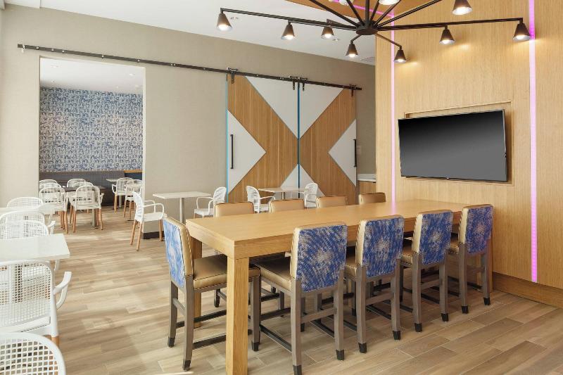 SpringHill Suites New Orleans Downtown/CanalStreet image