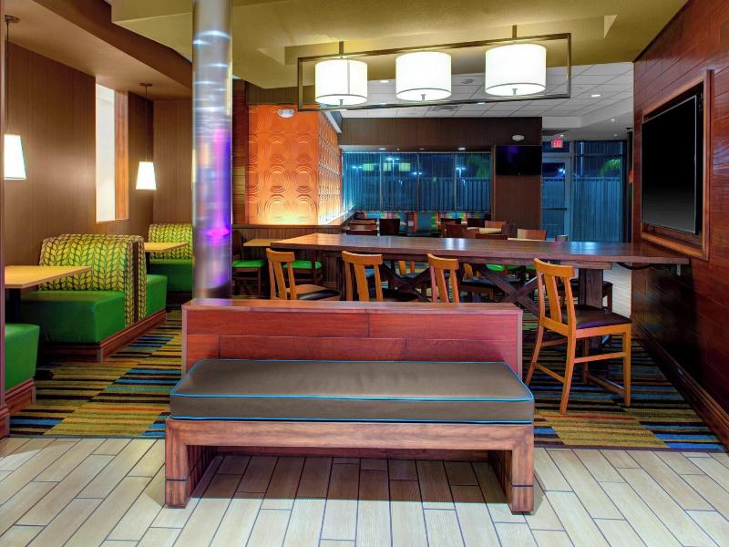 Fairfield Inn & Suites Bakersfield North/Airport