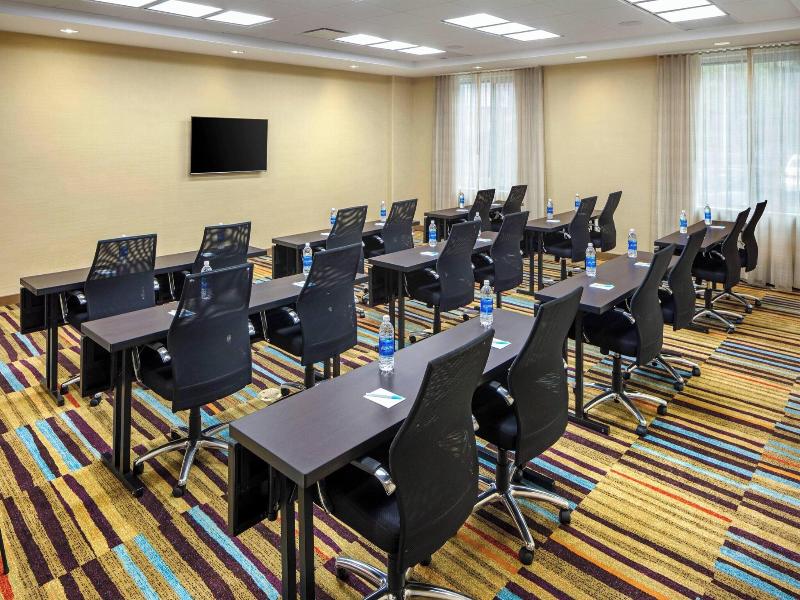 Fairfield Inn & Suites North Bergen image