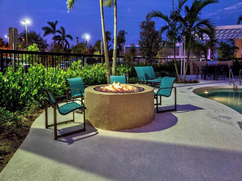 Residence Inn Ft Lauderdale Pompano Beach Central image