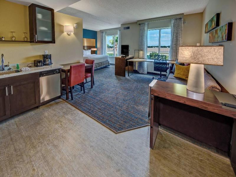 Residence Inn Ft Lauderdale Pompano Beach Central image