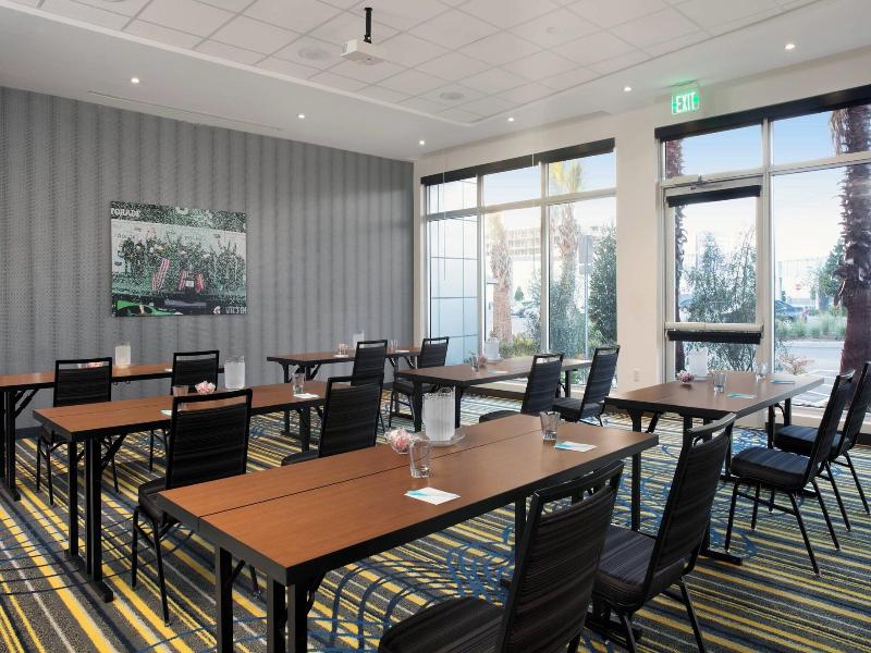 Fairfield Inn &Suites Daytona Beach Speedway/Airpt image