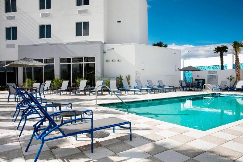 Fairfield Inn &Suites Daytona Beach Speedway/Airpt image