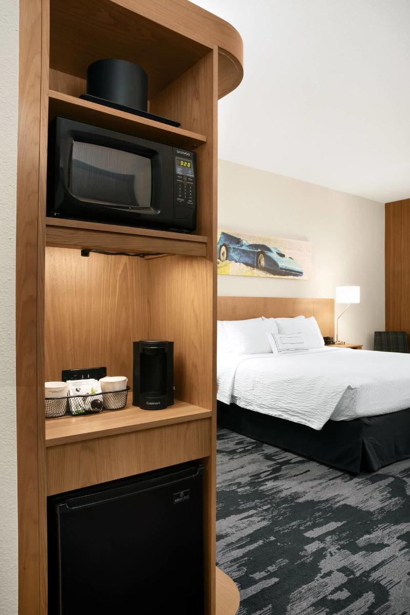 Fairfield Inn &Suites Daytona Beach Speedway/Airpt image