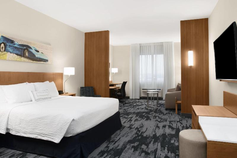 Fairfield Inn &Suites Daytona Beach Speedway/Airpt image