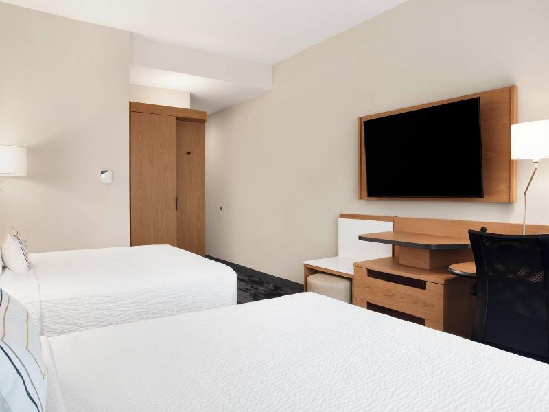 Fairfield Inn &Suites Daytona Beach Speedway/Airpt image