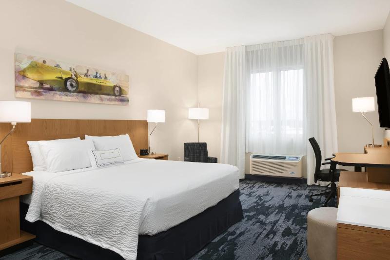 Fairfield Inn &Suites Daytona Beach Speedway/Airpt image