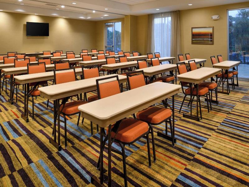 Fairfield Inn & Suites Orlando East/Ucf Area image