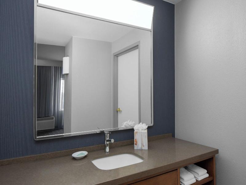 Courtyard Tampa Oldsmar image