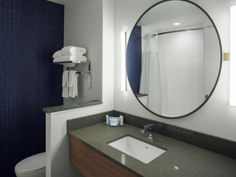 Fairfield Inn & Suites Roanoke Salem image