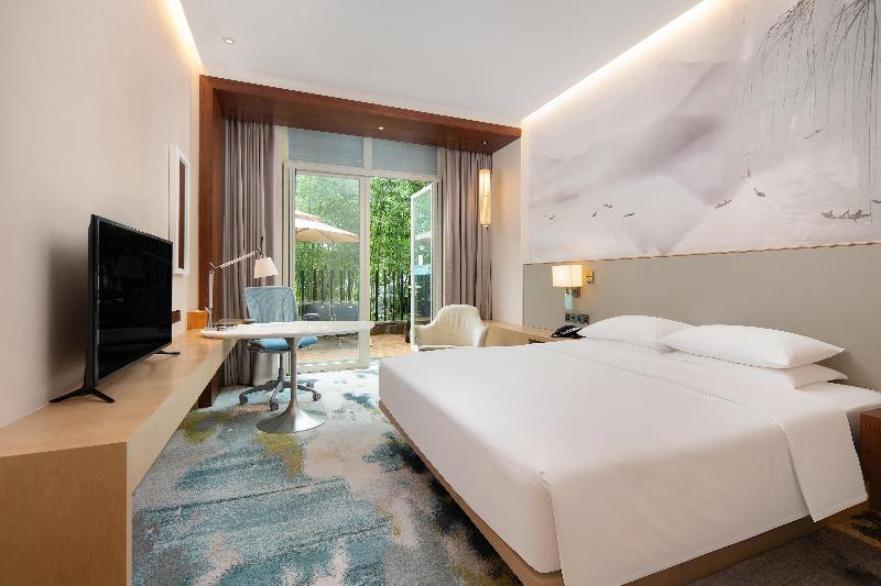 Hilton Garden Inn Hangzhou Luniao, China image