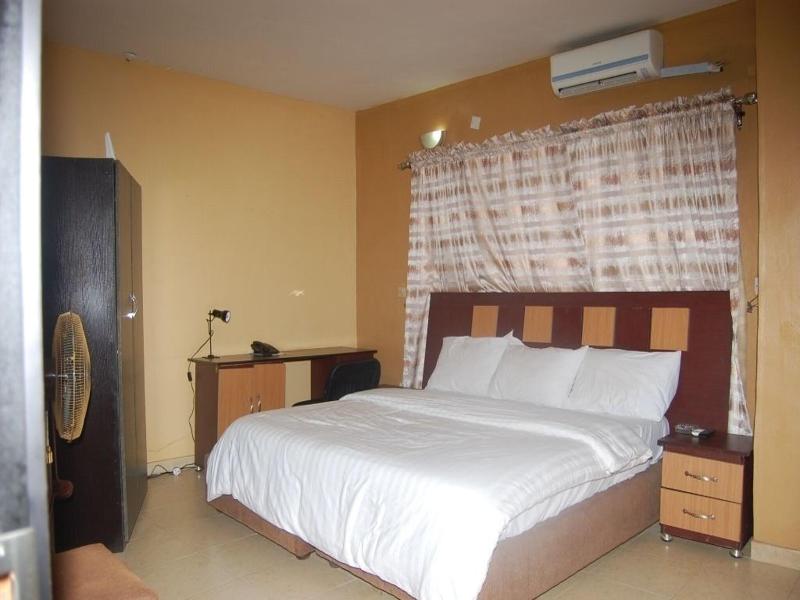 Bella Rose Hotel image