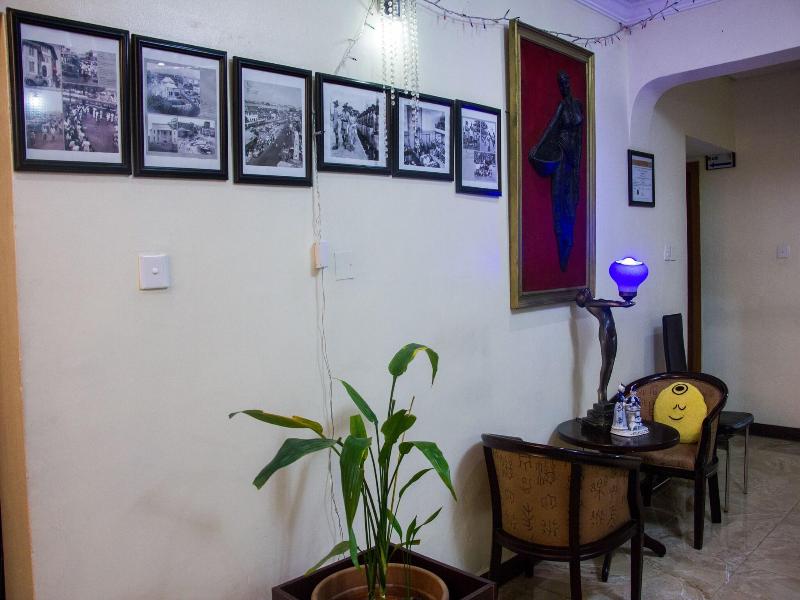 Deen Apartment Services image