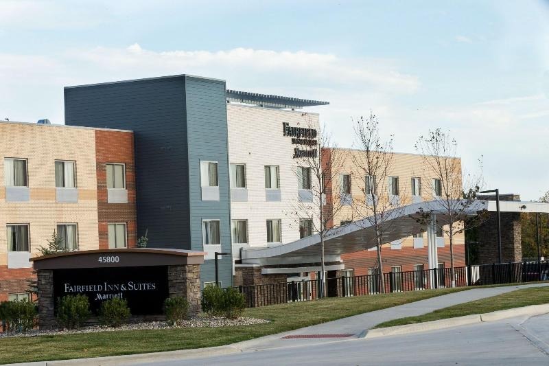 Fairfield Inn & Suites Detroit Macomb image