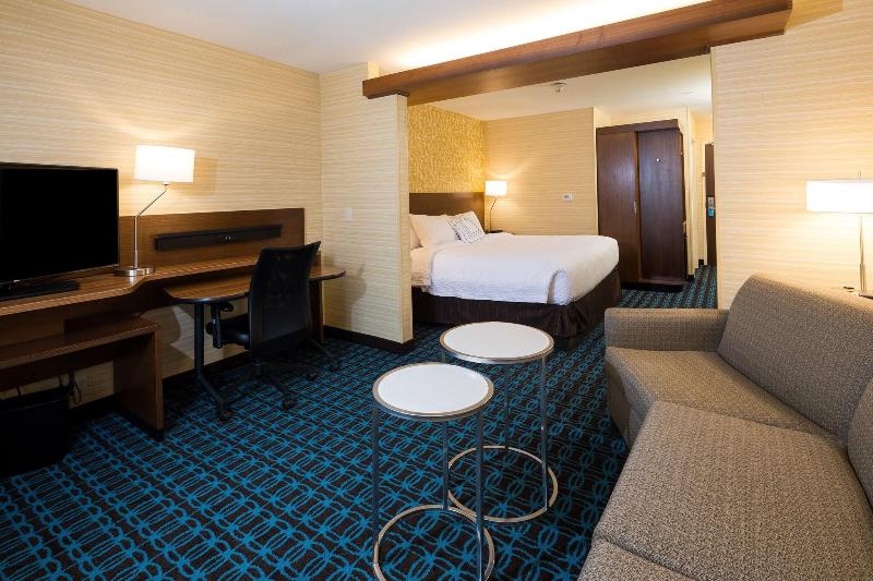 Fairfield Inn & Suites Detroit Macomb image