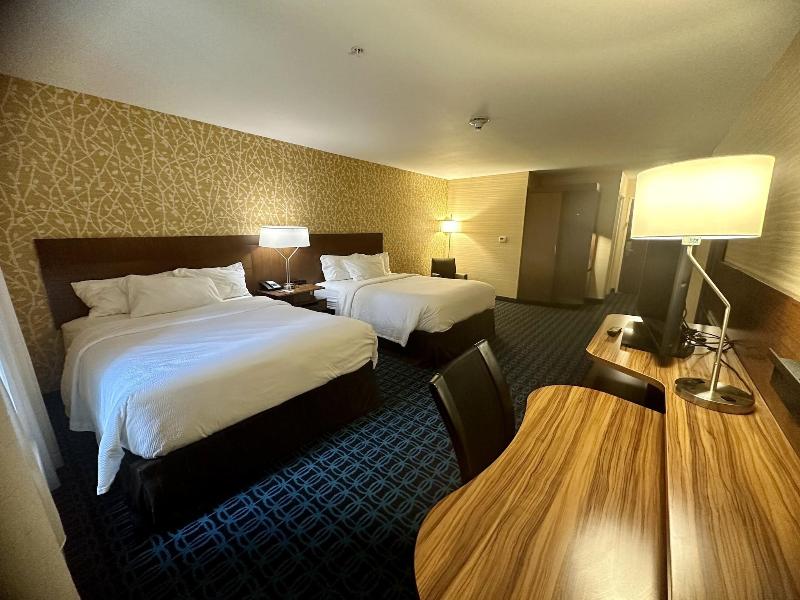 Fairfield Inn & Suites By Marriott Detroit Chester - Image 8